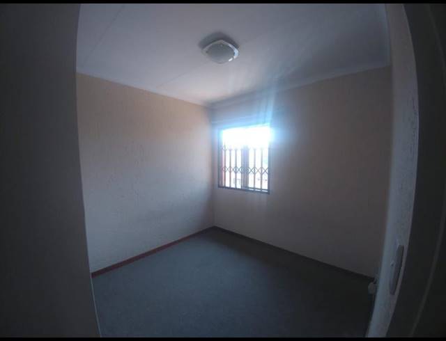 3 BEDROOM PROPERTY TO RENT IN DALPARK EXT 11